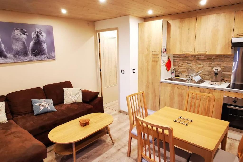 Le Picoulet : Appartement Tout Confort Coeur De Village Allos Exterior foto